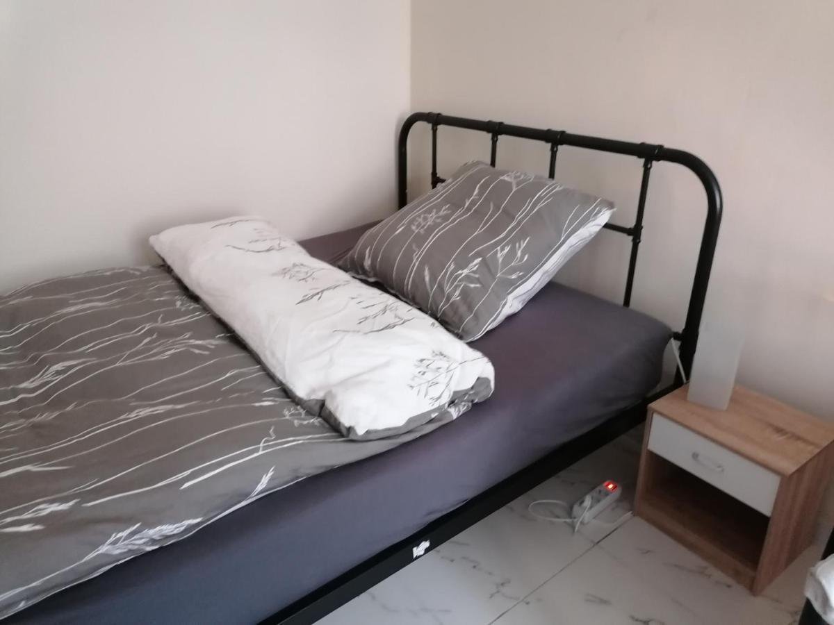 Ferienwohnung Civrilli Teuchern Экстерьер фото